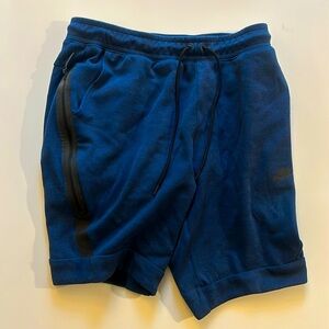Nike Tech Fleece Shorts - Men’s Medium